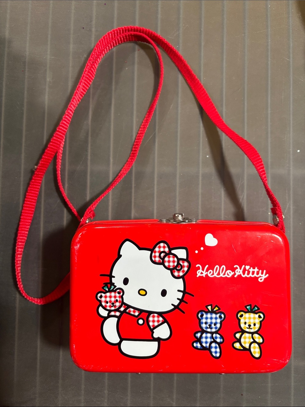 Vintage 1994 Hello Kitty Sanrio Metal Tin Purse Box Red Gingham Plaid Strap